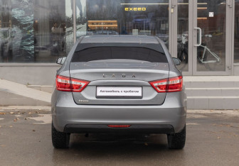 Подержанный автомобиль LADA (ВАЗ) Vesta Sedan 2021 года (6 фото)