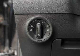 Подержанный автомобиль Skoda Karoq 2021 года (18 фото)
