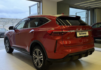 Подержанный автомобиль Haval F7 2023 года (4 фото)
