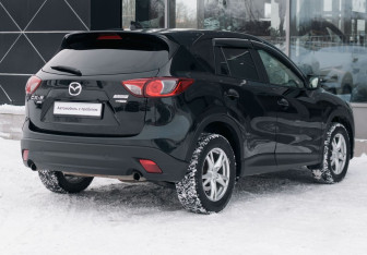 Подержанный автомобиль Mazda CX-5 2015 года (5 фото)