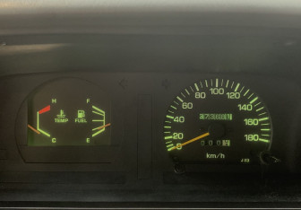 Подержанный автомобиль Toyota Land Cruiser Suv 1997 года (12 фото)