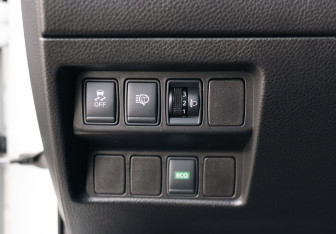 Подержанный автомобиль Nissan Qashqai 2014 года (17 фото)