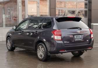 Подержанный автомобиль Toyota Corolla Wagon 2012 года (7 фото)