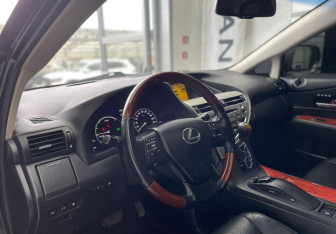 Подержанный автомобиль Lexus RX 2009 года (11 фото)