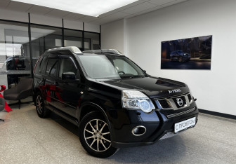 Подержанный автомобиль Nissan X-Trail 2012 года (3 фото)