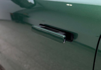 Подержанный автомобиль Voyah Free 2023 года (3 фото)