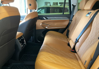 Подержанный автомобиль Tank 500 2023 года (9 фото)