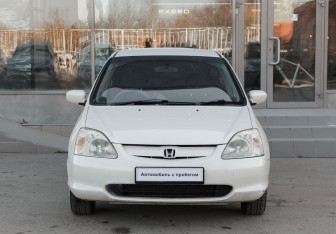 Подержанный автомобиль Honda Civic Hatchback 2001 года (2 фото)