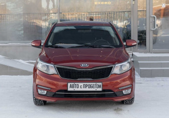 Подержанный автомобиль Kia Rio Sedan 2017 года (2 фото)