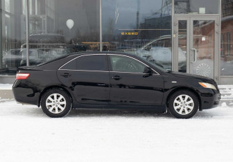 Подержанный автомобиль Toyota Camry Sedan 2007 года (4 фото)