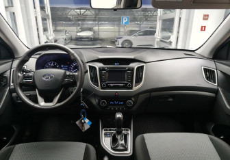 Подержанный автомобиль Hyundai Creta 2017 года (9 фото)