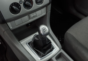 Подержанный автомобиль Ford Focus Hatchback 2011 года (14 фото)