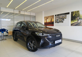 Подержанный автомобиль Haval F7 2023 года (3 фото)
