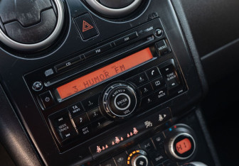 Подержанный автомобиль Nissan Qashqai 2007 года (13 фото)