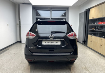 Подержанный автомобиль Nissan X-Trail 2017 года (5 фото)
