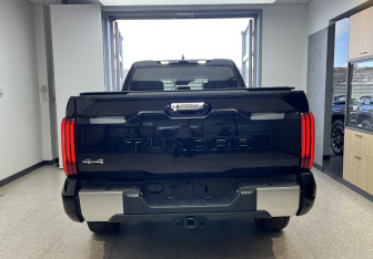 Подержанный автомобиль Toyota Tundra 2021 года (6 фото)