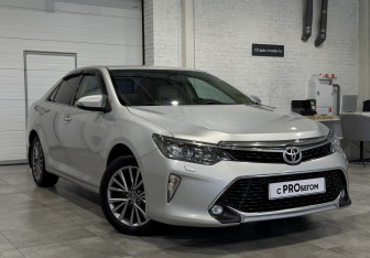Подержанный автомобиль Toyota Camry Sedan 2017 года (4 фото)