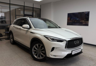 Подержанный автомобиль Infiniti QX50 2021 года (4 фото)