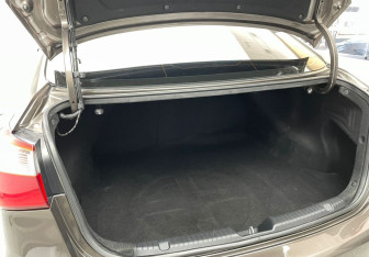 Подержанный автомобиль Kia Cerato Sedan 2013 года (8 фото)