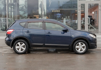 Подержанный автомобиль Nissan Qashqai 2010 года (4 фото)