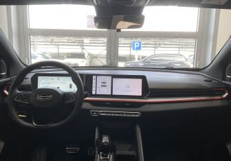 Подержанный автомобиль Geely Coolray 2024 года (14 фото)