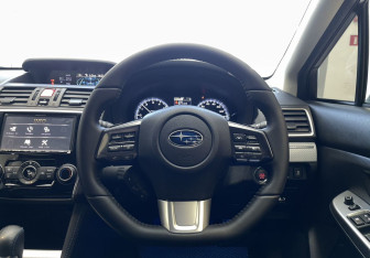 Подержанный автомобиль Subaru Levorg 2014 года (12 фото)
