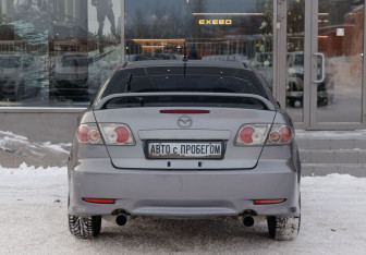 Подержанный автомобиль Mazda Atenza Sedan 2002 года (6 фото)