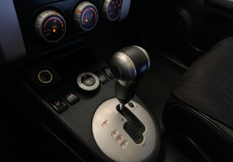 Подержанный автомобиль Nissan X-Trail 2008 года (9 фото)