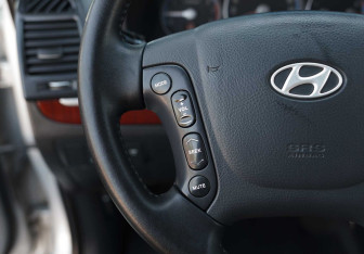Подержанный автомобиль Hyundai Santa Fe 2007 года (12 фото)
