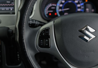 Подержанный автомобиль Suzuki Wagon R+ 2014 года (11 фото)