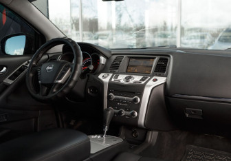 Подержанный автомобиль Nissan Murano Suv 2010 года (10 фото)