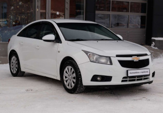 Подержанный автомобиль Chevrolet Cruze Sedan 2012 года (3 фото)