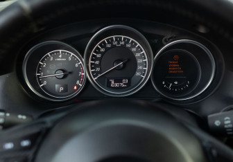 Подержанный автомобиль Mazda CX-5 2015 года (13 фото)