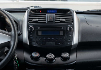 Подержанный автомобиль Lifan X60 2016 года (13 фото)