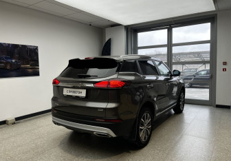 Подержанный автомобиль Geely Atlas Pro 2023 года (4 фото)