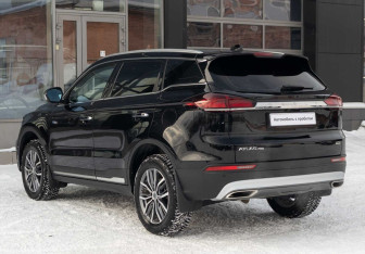 Подержанный автомобиль Geely Atlas Pro 2023 года (7 фото)