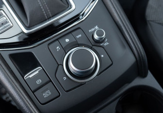 Подержанный автомобиль Mazda CX-5 2021 года (18 фото)