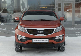 Подержанный автомобиль Kia Sportage 2011 года (2 фото)