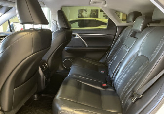 Подержанный автомобиль Lexus RX 2017 года (9 фото)