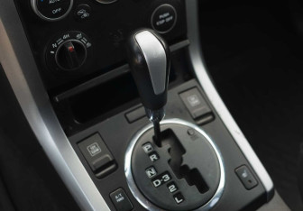 Подержанный автомобиль Suzuki Grand Vitara 2010 года (16 фото)