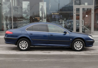 Подержанный автомобиль Peugeot 607 2004 года (4 фото)