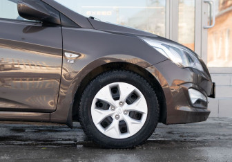 Подержанный автомобиль Hyundai Solaris Sedan 2015 года (9 фото)