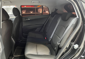 Подержанный автомобиль Hyundai Creta 2020 года (13 фото)