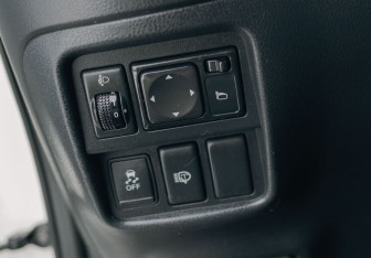 Подержанный автомобиль Nissan Juke 2012 года (18 фото)