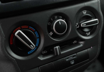 Подержанный автомобиль LADA (ВАЗ) Granta Liftback 2018 года (15 фото)