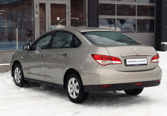 Подержанный автомобиль Nissan Almera Sedan 2014 года (7 фото)