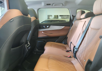 Подержанный автомобиль Chery Tiggo 8 Pro Max 2022 года (13 фото)