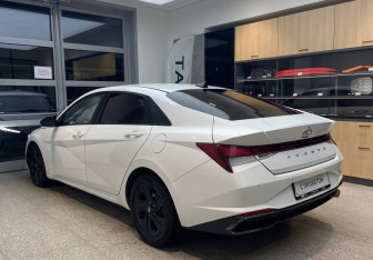 Подержанный автомобиль Hyundai Avante Sedan 2020 года (6 фото)