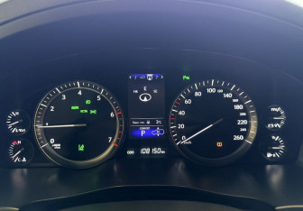 Подержанный автомобиль Lexus LX 2021 года (15 фото)