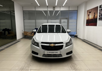 Подержанный автомобиль Chevrolet Cruze Sedan 2012 года (2 фото)